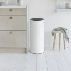 Brabantia Touch Bin New Afvalemmer 30 Liter 26 Brabantia Touch Bin New Afvalemmer 30 Liter -Brabantia 10069745