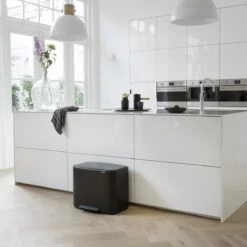 Brabantia Bo Pedaalemmer 11 + 23 L - Zwart 22 Brabantia Bo Pedaalemmer 11 + 23 L - Zwart -Brabantia 10106046