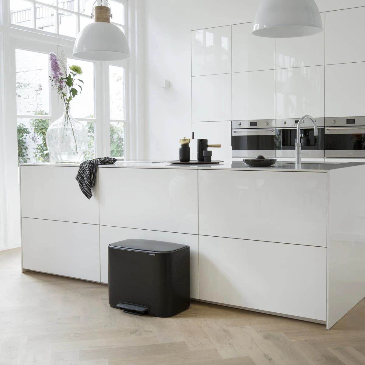 Brabantia Bo Pedaalemmer 11 + 23 L - Zwart 4 Brabantia Bo Pedaalemmer 11 + 23 L - Zwart - Afbeelding 2