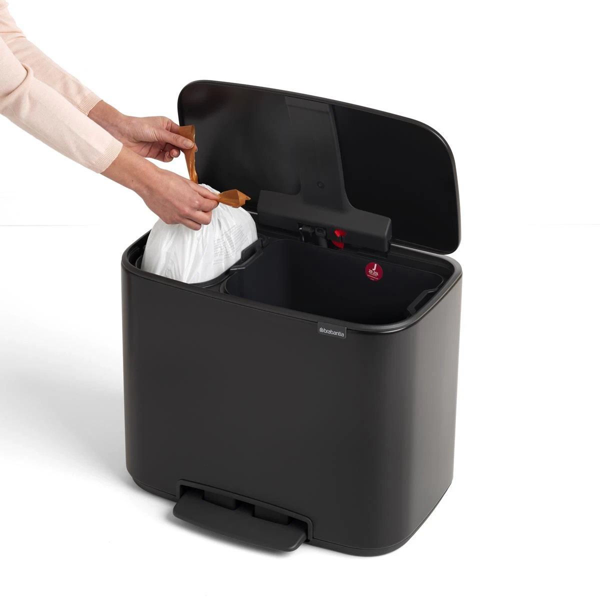 Brabantia Bo Pedaalemmer 11 + 23 L - Zwart 15 Brabantia Bo Pedaalemmer 11 + 23 L - Zwart - Afbeelding 13