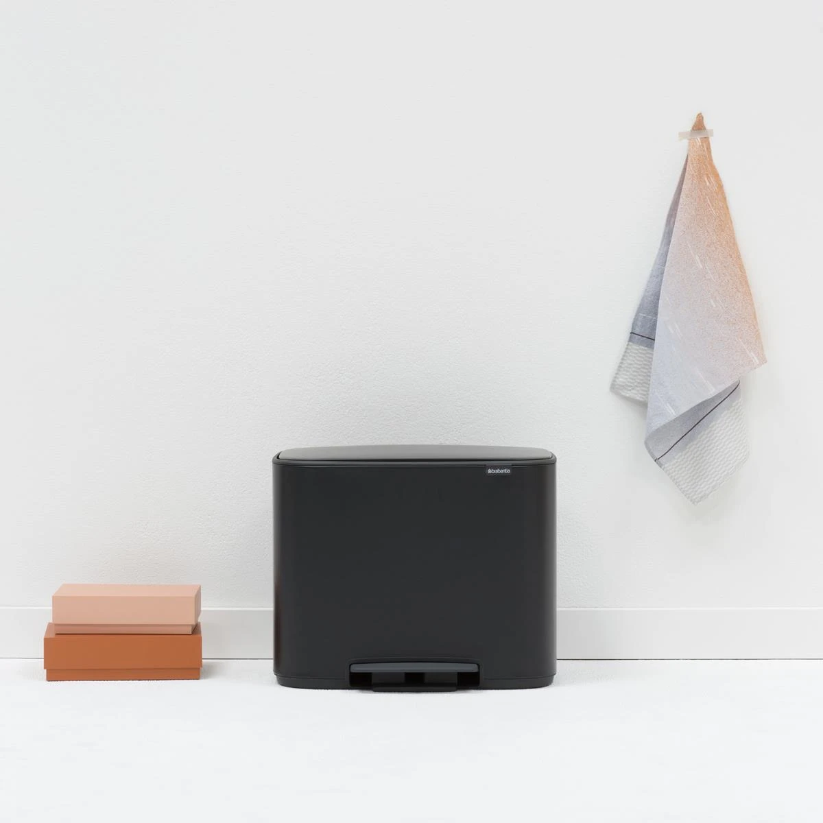 Brabantia Bo Pedaalemmer 11 + 23 L - Zwart 17 Brabantia Bo Pedaalemmer 11 + 23 L - Zwart - Afbeelding 15