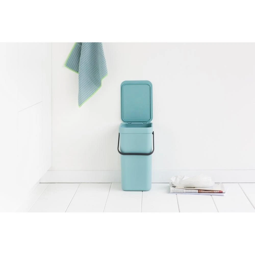 Brabantia Sort & Go Afvalemmer / Opberger 12 L - Lichtblauw 8 Brabantia Sort & Go Afvalemmer / Opberger 12 L - Lichtblauw - Afbeelding 6