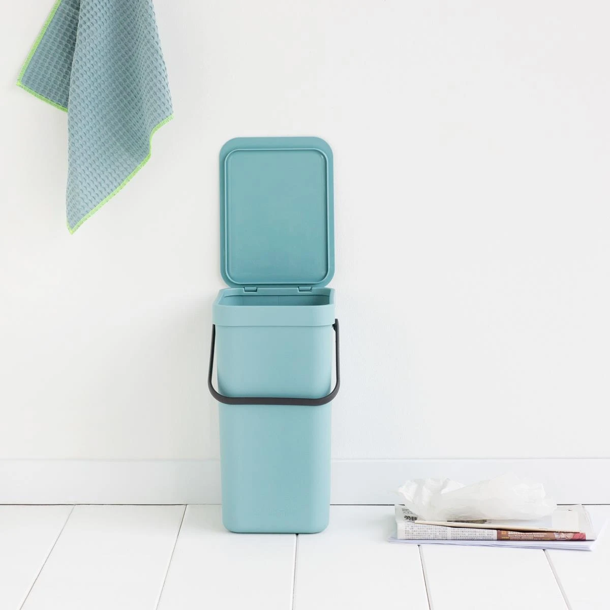 Brabantia Sort & Go Afvalemmer / Opberger 12 L - Lichtblauw 17 Brabantia Sort & Go Afvalemmer / Opberger 12 L - Lichtblauw - Afbeelding 15