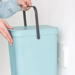 Brabantia Sort & Go Afvalemmer / Opberger 16 L - Lichtblauw 24 Brabantia Sort & Go Afvalemmer / Opberger 16 L - Lichtblauw -Brabantia 10231113