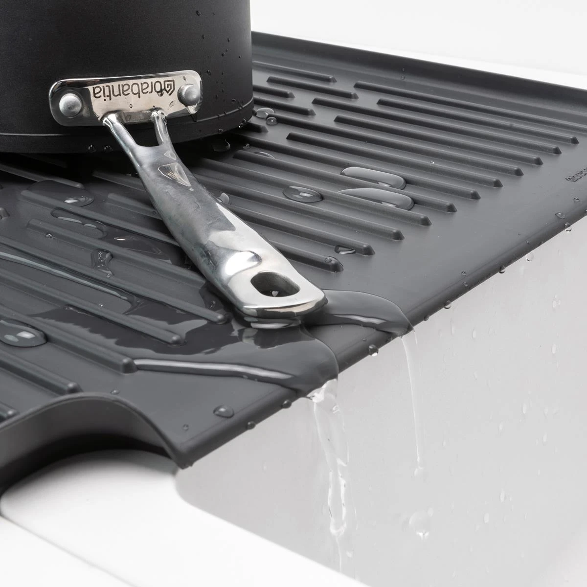 Brabantia Sink Side Inklapbaar Afdruiprek - Dark Grey 6 Brabantia Sink Side Inklapbaar Afdruiprek - Dark Grey - Afbeelding 4