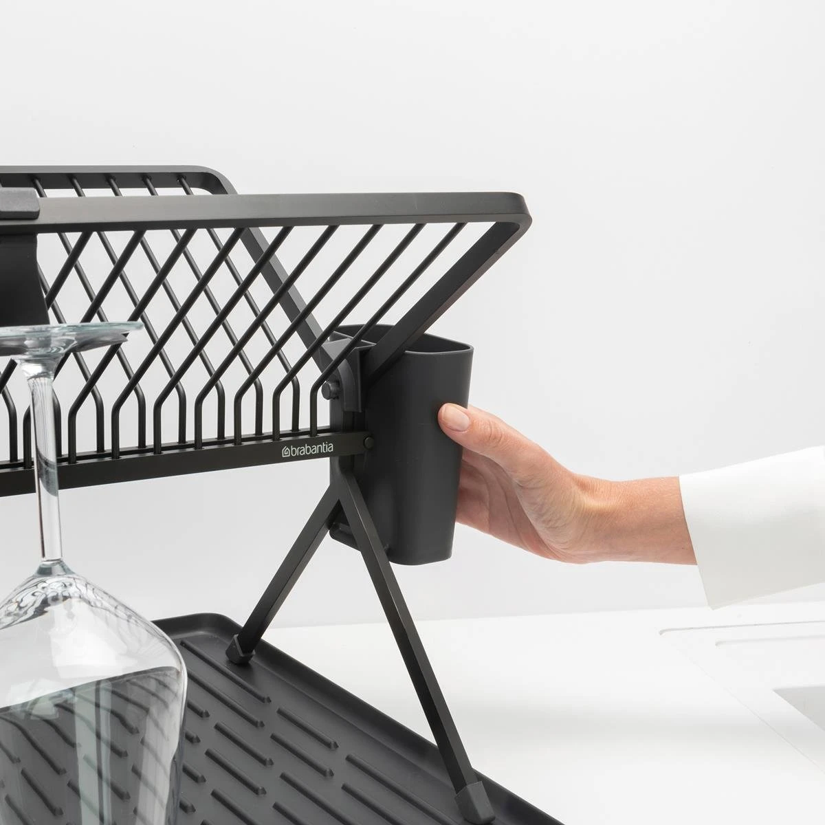 Brabantia Sink Side Inklapbaar Afdruiprek - Dark Grey 5 Brabantia Sink Side Inklapbaar Afdruiprek - Dark Grey - Afbeelding 3