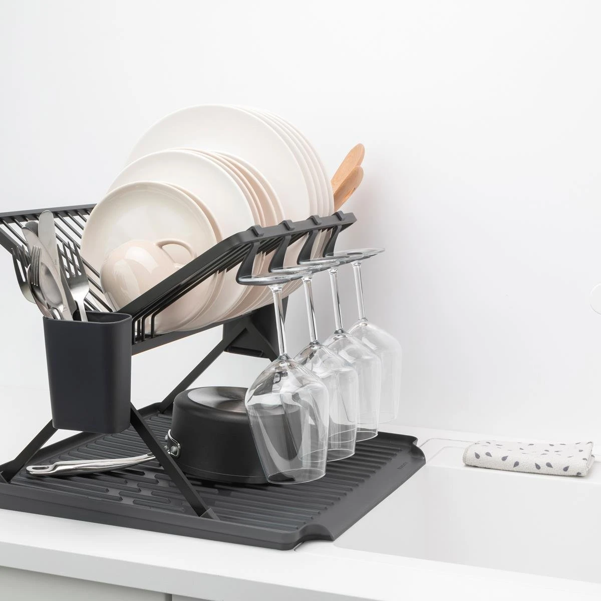 Brabantia Sink Side Inklapbaar Afdruiprek - Dark Grey 9 Brabantia Sink Side Inklapbaar Afdruiprek - Dark Grey - Afbeelding 7