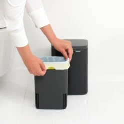 Brabantia Bo Afvalemmer 4 L - Matt Black 23 Brabantia Bo Afvalemmer 4 L - Matt Black -Brabantia 10250725
