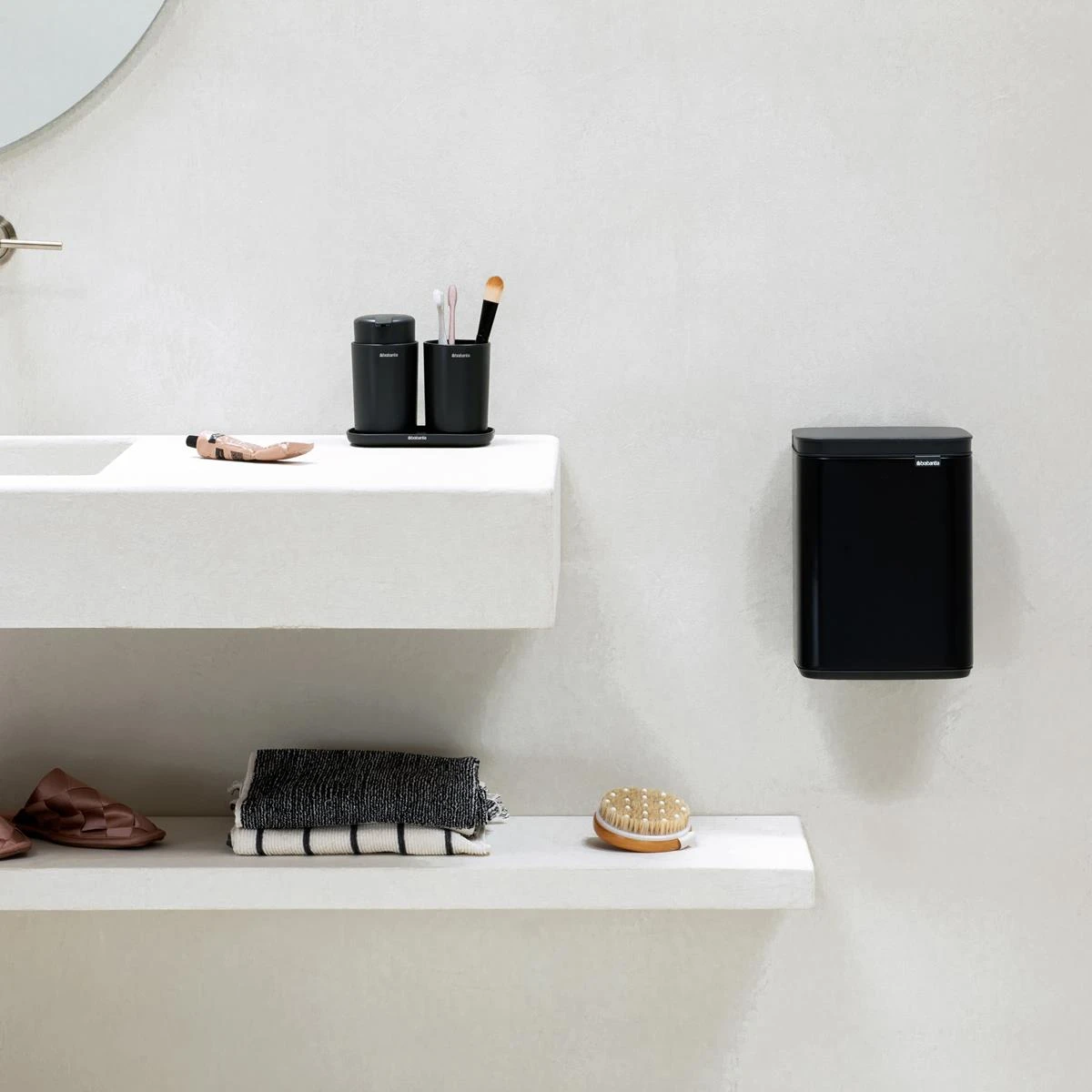 Brabantia Bo Afvalemmer 4 L - Matt Black 7 Brabantia Bo Afvalemmer 4 L - Matt Black - Afbeelding 5