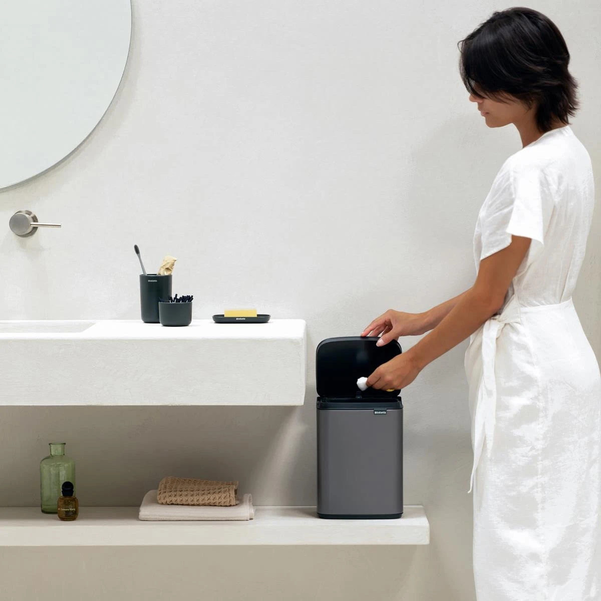 Brabantia Bo Afvalemmer 4 L - Platinum 13 Brabantia Bo Afvalemmer 4 L - Platinum - Afbeelding 11