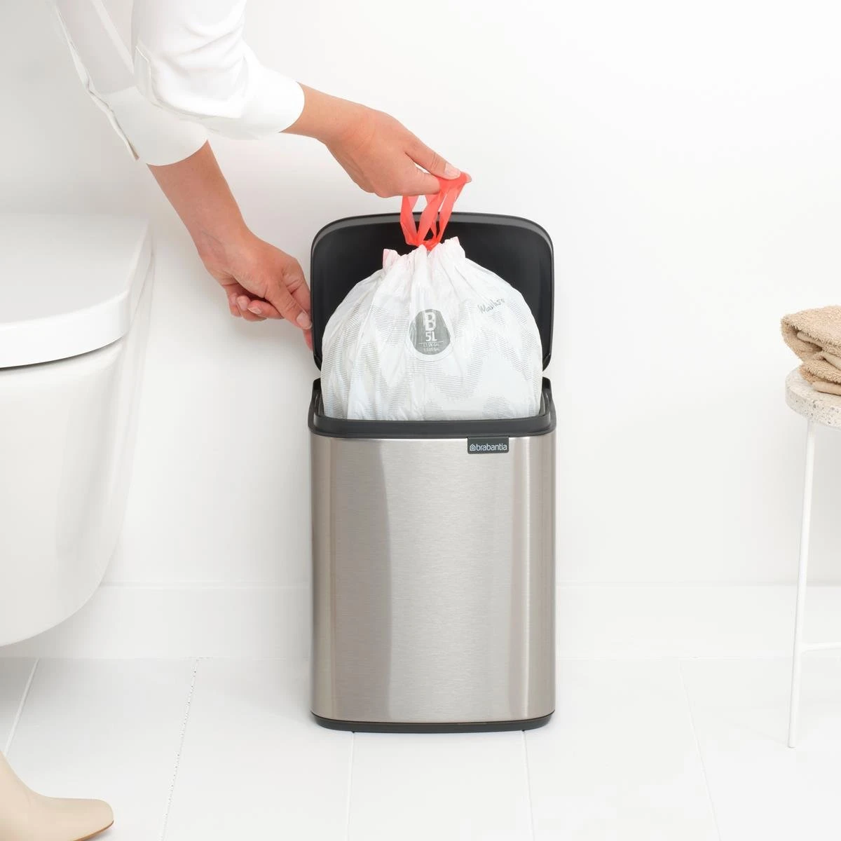 Brabantia Bo Afvalemmer 7 L - Matt Steel FPP 8 Brabantia Bo Afvalemmer 7 L - Matt Steel FPP - Afbeelding 6