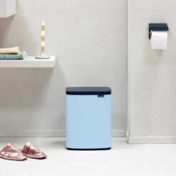 Brabantia Bo Afvalemmer 7 L - Dreamy Blue 27 Brabantia Bo Afvalemmer 7 L - Dreamy Blue -Brabantia 10257652
