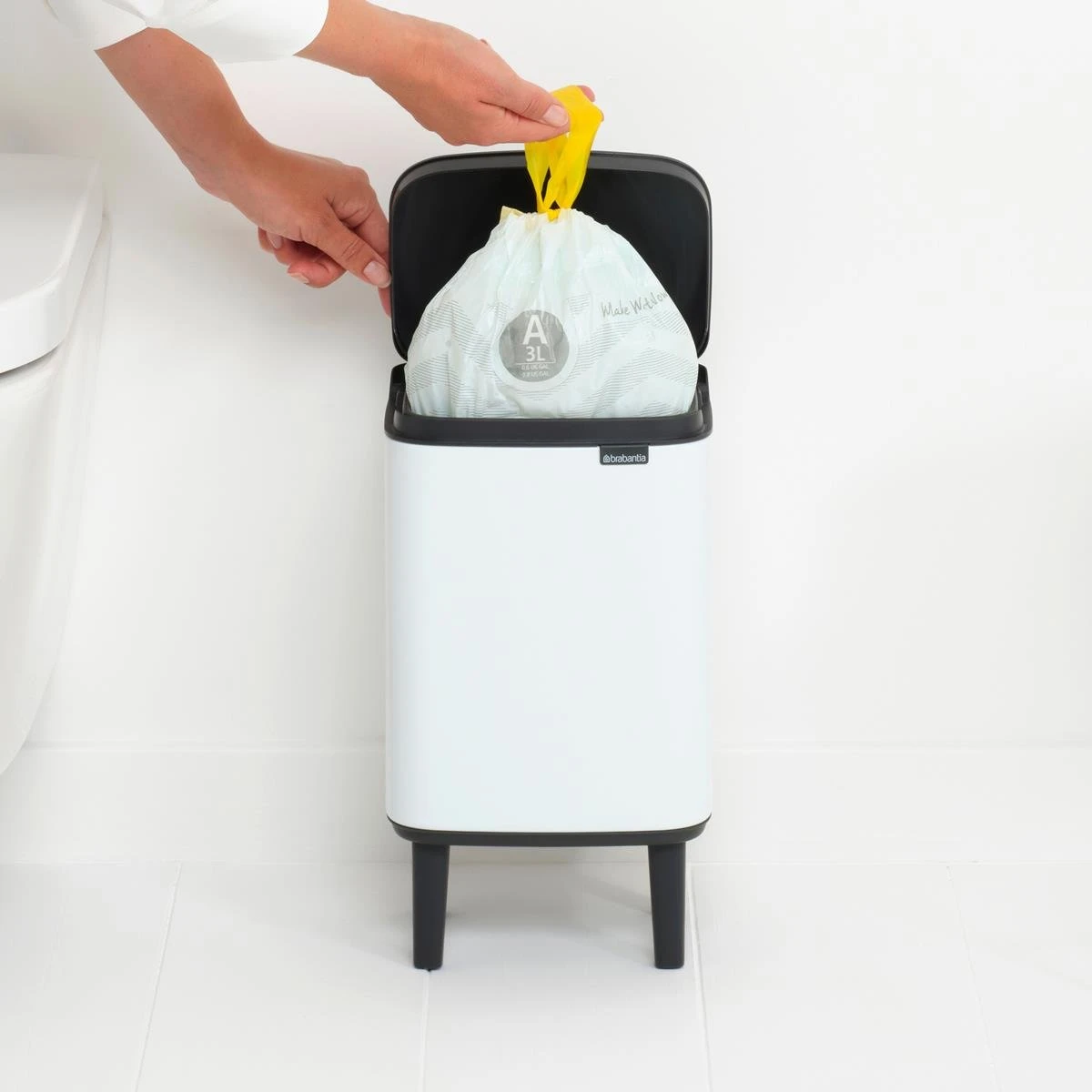 Brabantia Bo Hi Afvalemmer 4 L - White 7 Brabantia Bo Hi Afvalemmer 4 L - White - Afbeelding 5