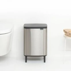 Brabantia Bo Hi Afvalemmer 12 L - Matt Steel FPP 24 Brabantia Bo Hi Afvalemmer 12 L - Matt Steel FPP -Brabantia 10713318