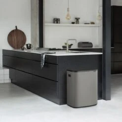 Brabantia Bo Touch Bin Afvalemmer 2 X 30 L - Mineral Concrete Grey 33 Brabantia Bo Touch Bin Afvalemmer 2 X 30 L - Mineral Concrete Grey -Brabantia 10732156