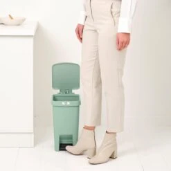 Brabantia StepUp Pedaalemmer - 10 L - Jade Green 17 Brabantia StepUp Pedaalemmer - 10 L - Jade Green -Brabantia 11085592