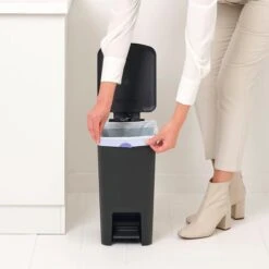 Brabantia StepUp Pedaalemmer - 16 L - Dark Grey -Brabantia 11085593