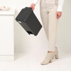 Brabantia StepUp Pedaalemmer - 16 L - Dark Grey -Brabantia 11085597