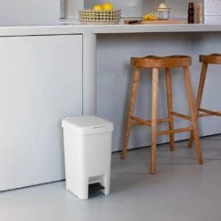 Brabantia StepUp Pedaalemmer - 16 L - Light Grey 15 Brabantia StepUp Pedaalemmer - 16 L - Light Grey -Brabantia 11085621