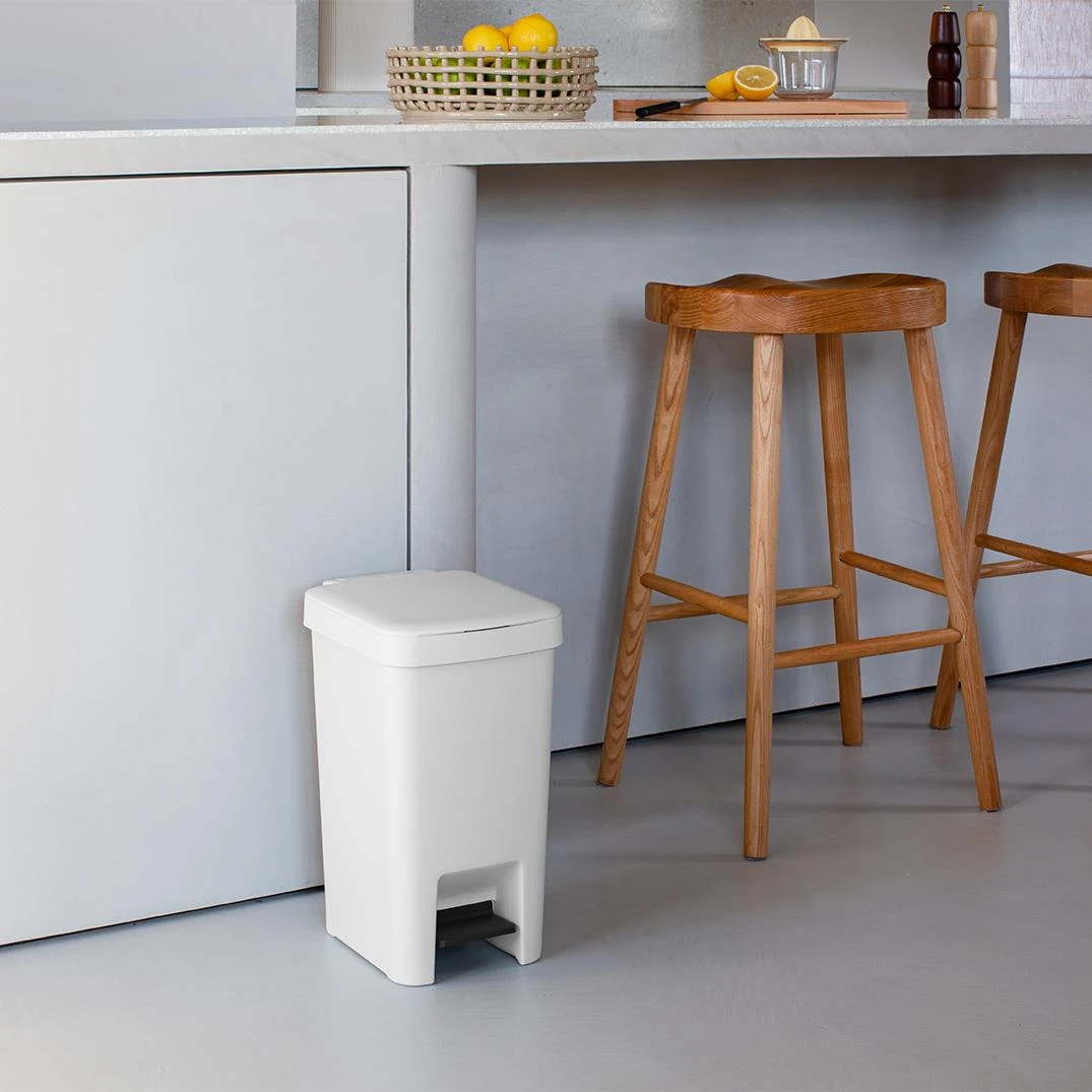 Brabantia StepUp Pedaalemmer - 16 L - Light Grey 4 Brabantia StepUp Pedaalemmer - 16 L - Light Grey - Afbeelding 2