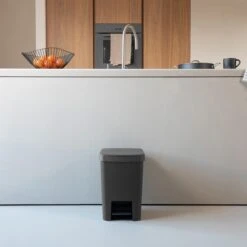 Brabantia StepUp Pedaalemmer - 25 L - Dark Grey -Brabantia 11085626