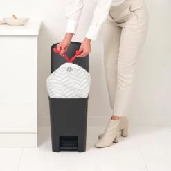 Brabantia StepUp Pedaalemmer - 25 L - Dark Grey -Brabantia 11085660