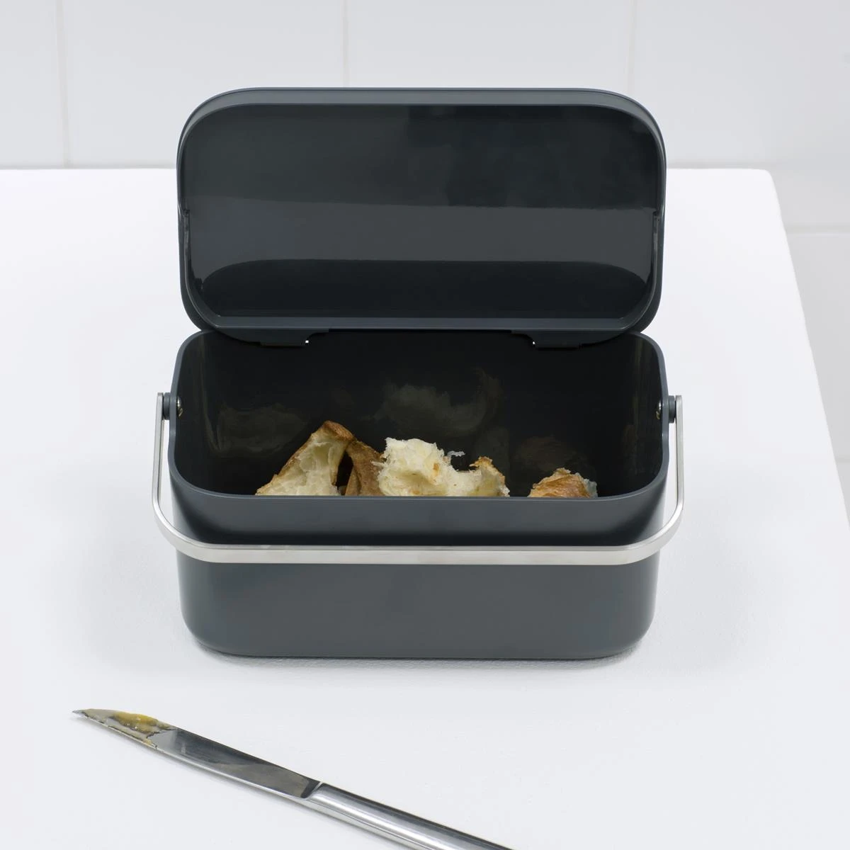 Brabantia GFT Afvalemmertje 1,8 Liter 11 Brabantia GFT Afvalemmertje 1,8 Liter - Afbeelding 9