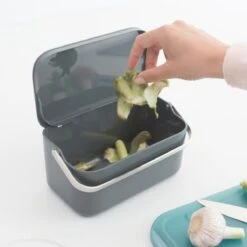 Brabantia GFT Afvalemmertje 1,8 Liter 32 Brabantia GFT Afvalemmertje 1,8 Liter -Brabantia 9431358