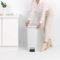 Brabantia StepUp Pedaalemmer 40 Liter - Light Grey -Brabantia 9432720