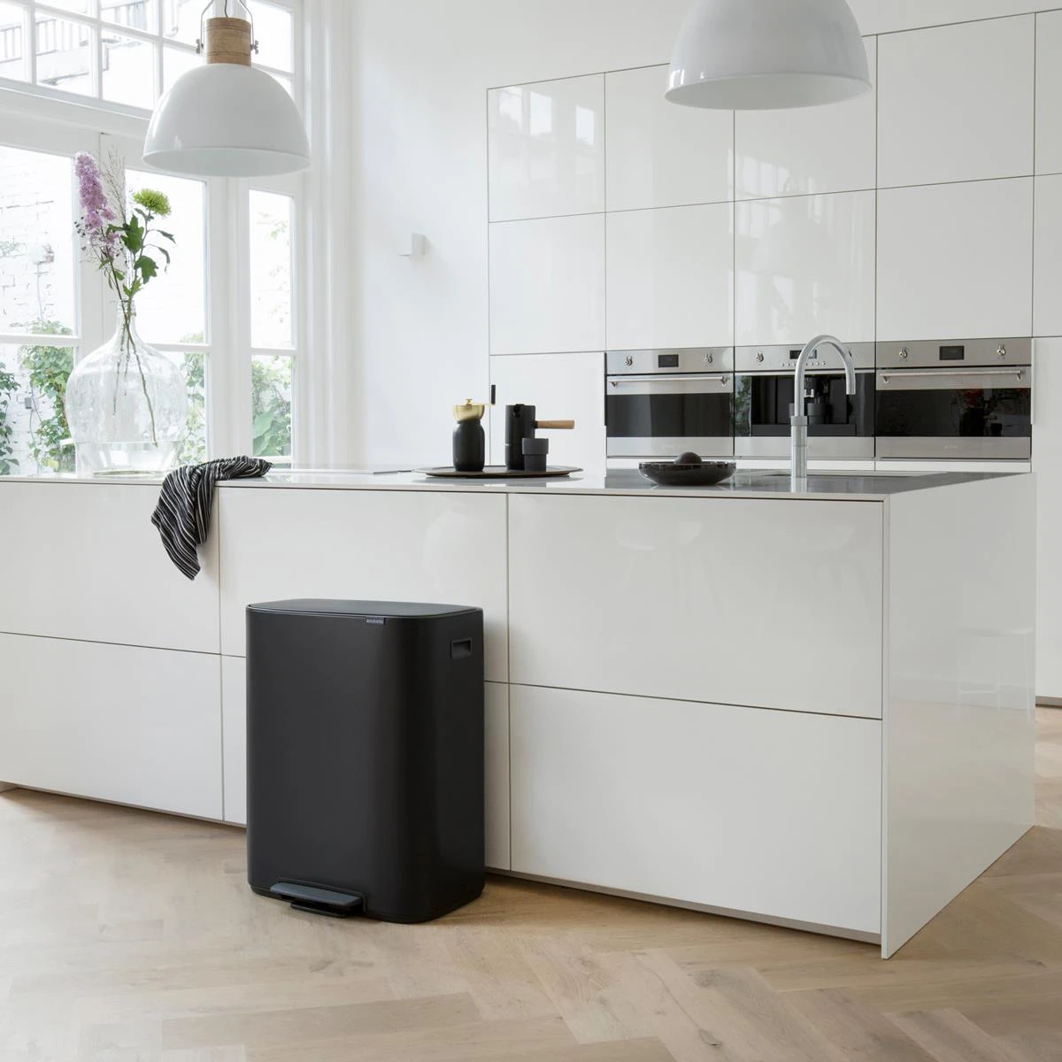 Brabantia Bo Pedaalemmer 2 X 30 L - Zwart 4 Brabantia Bo Pedaalemmer 2 X 30 L - Zwart - Afbeelding 2