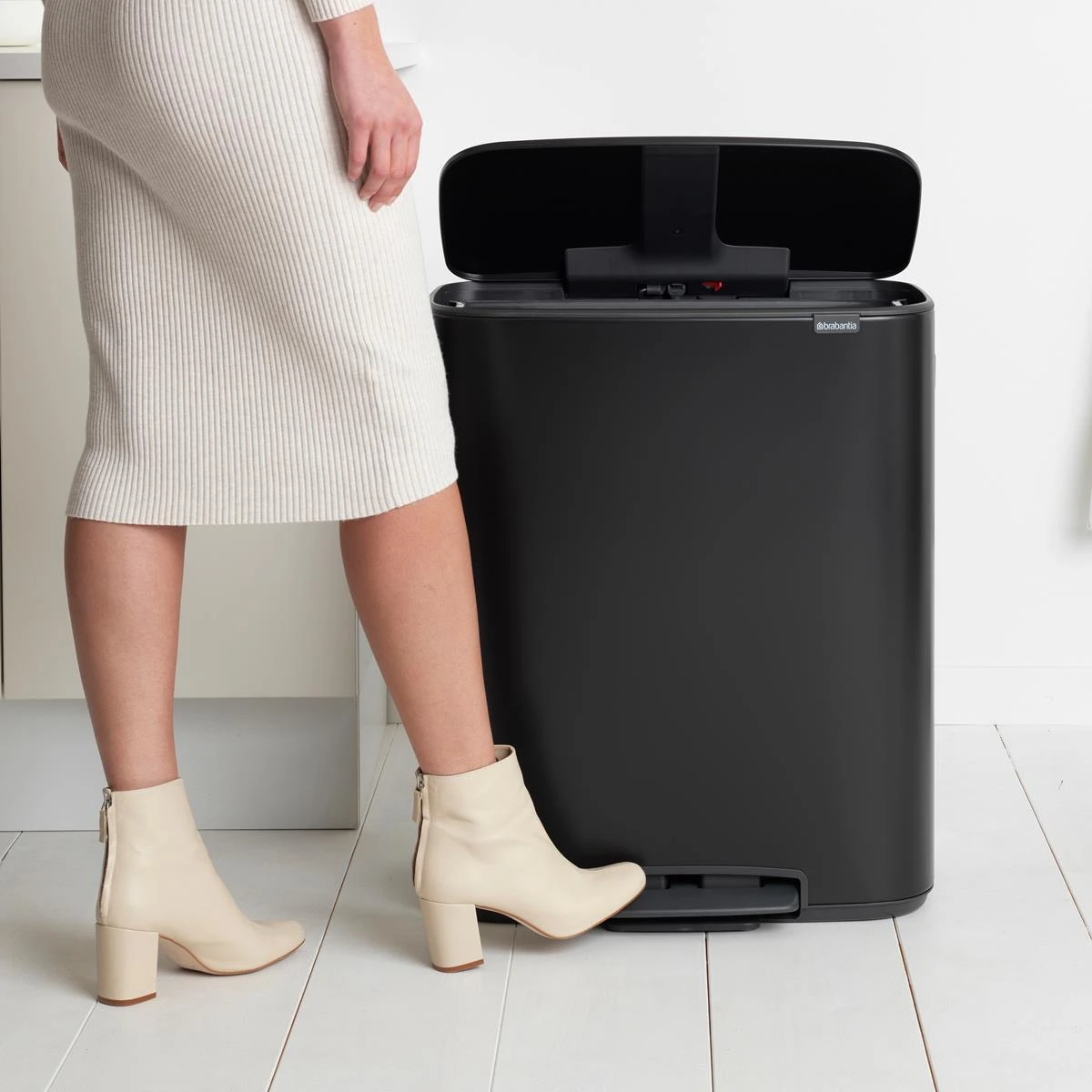 Brabantia Bo Pedaalemmer 60 Liter 12 Brabantia Bo Pedaalemmer 60 Liter - Afbeelding 10