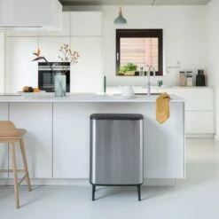 Brabantia Bo Touch Bin Hi Afvalemmer 2 X 30 L - Vingerafdrukvrij 23 Brabantia Bo Touch Bin Hi Afvalemmer 2 X 30 L - Vingerafdrukvrij -Brabantia 9463616