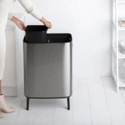 Brabantia Bo Touch Bin Hi Afvalemmer 2 X 30 L - Vingerafdrukvrij 33 Brabantia Bo Touch Bin Hi Afvalemmer 2 X 30 L - Vingerafdrukvrij -Brabantia 9463655