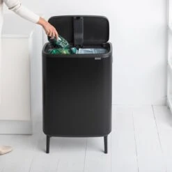 Brabantia Bo Touch Bin Hi Afvalemmer 2 X 30 L - Zwart 38 Brabantia Bo Touch Bin Hi Afvalemmer 2 X 30 L - Zwart -Brabantia 9463677