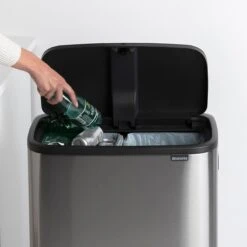 Brabantia Bo Touch Bin Hi Afvalemmer 2 X 30 L - Vingerafdrukvrij 39 Brabantia Bo Touch Bin Hi Afvalemmer 2 X 30 L - Vingerafdrukvrij -Brabantia 9463685