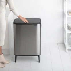 Brabantia Bo Touch Bin Hi Afvalemmer 2 X 30 L - Vingerafdrukvrij 41 Brabantia Bo Touch Bin Hi Afvalemmer 2 X 30 L - Vingerafdrukvrij -Brabantia 9463690