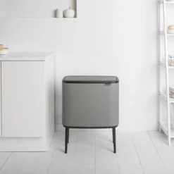 Brabantia Bo Touch Bin Afvalemmer 11 + 23 L - Mineral Concrete Grey 22 Brabantia Bo Touch Bin Afvalemmer 11 + 23 L - Mineral Concrete Grey -Brabantia 9463785