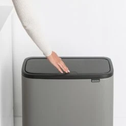 Brabantia Bo Touch Bin Afvalemmer 11 + 23 L - Mineral Concrete Grey 31 Brabantia Bo Touch Bin Afvalemmer 11 + 23 L - Mineral Concrete Grey -Brabantia 9463814