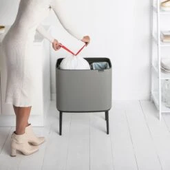 Brabantia Bo Touch Bin Afvalemmer 11 + 23 L - Mineral Concrete Grey 32 Brabantia Bo Touch Bin Afvalemmer 11 + 23 L - Mineral Concrete Grey -Brabantia 9463818