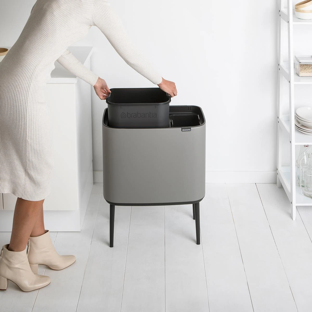 Brabantia Bo Touch Bin Afvalemmer 11 + 23 L - Mineral Concrete Grey 16 Brabantia Bo Touch Bin Afvalemmer 11 + 23 L - Mineral Concrete Grey - Afbeelding 14