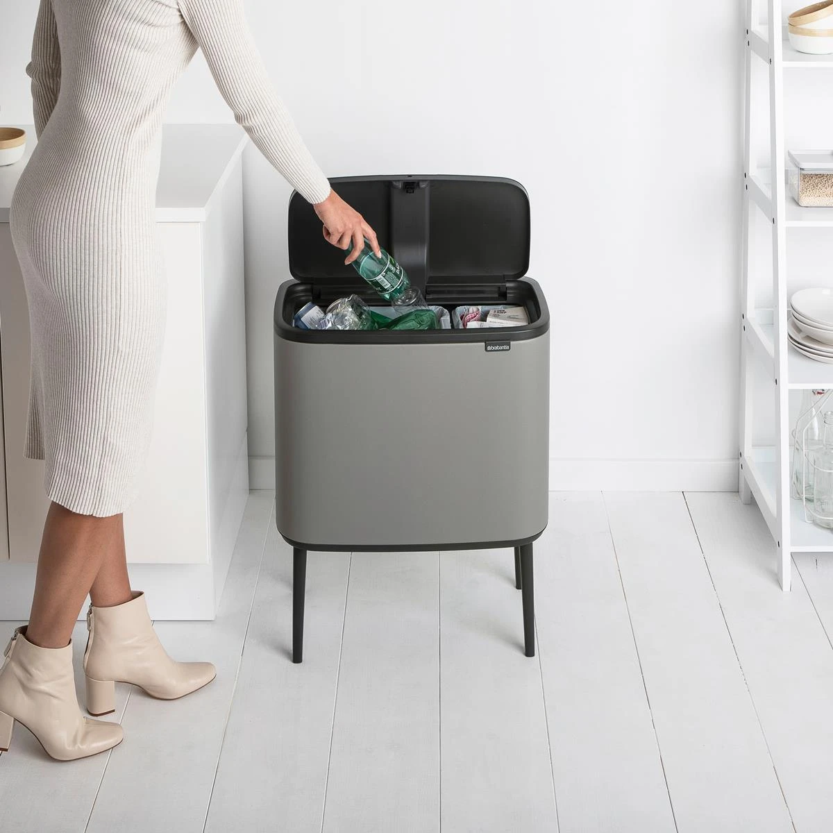 Brabantia Bo Touch Bin Afvalemmer 11 + 23 L - Mineral Concrete Grey 18 Brabantia Bo Touch Bin Afvalemmer 11 + 23 L - Mineral Concrete Grey - Afbeelding 16