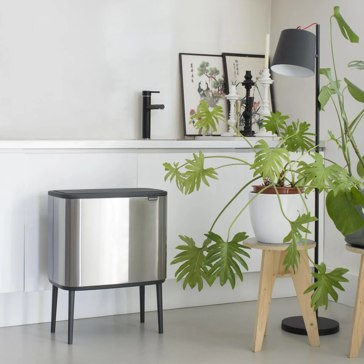 Brabantia Bo Touch Bin Afvalemmer 11 + 23 L - Vingerafdrukvrij - Zilver 4 Brabantia Bo Touch Bin Afvalemmer 11 + 23 L - Vingerafdrukvrij - Zilver - Afbeelding 2