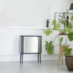 Brabantia Bo Touch Bin Afvalemmer 11 + 23 L - Vingerafdrukvrij - Zilver 34 Brabantia Bo Touch Bin Afvalemmer 11 + 23 L - Vingerafdrukvrij - Zilver -Brabantia 9464045