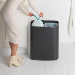 Brabantia Bo Touch Bin Afvalemmer 2 X 30 L - Zwart 37 Brabantia Bo Touch Bin Afvalemmer 2 X 30 L - Zwart -Brabantia 9464161