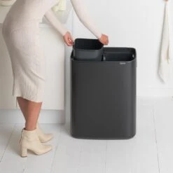Brabantia Bo Touch Bin Afvalemmer 2 X 30 L - Zwart 40 Brabantia Bo Touch Bin Afvalemmer 2 X 30 L - Zwart -Brabantia 9464173