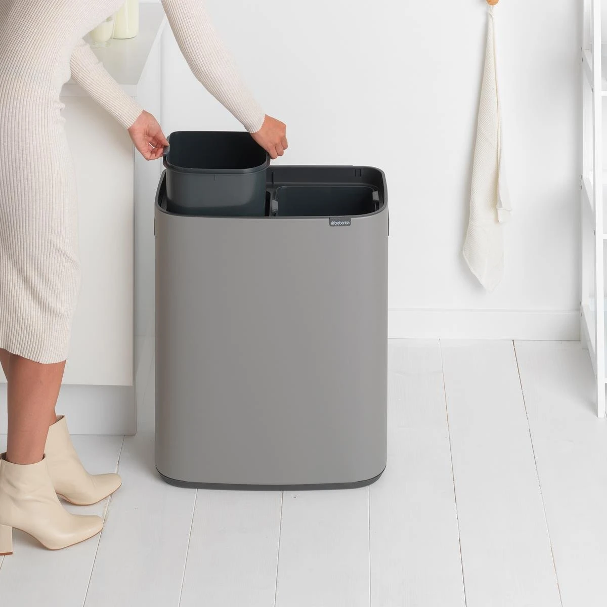 Brabantia Bo Touch Bin Afvalemmer 2 X 30 L - Mineral Concrete Grey 21 Brabantia Bo Touch Bin Afvalemmer 2 X 30 L - Mineral Concrete Grey - Afbeelding 19