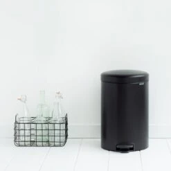 Brabantia NewIcon Pedaalemmer 20 Liter 23 Brabantia NewIcon Pedaalemmer 20 Liter -Brabantia 9470402