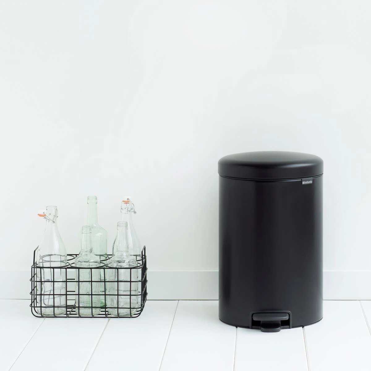 Brabantia NewIcon Pedaalemmer 20 Liter 12 Brabantia NewIcon Pedaalemmer 20 Liter - Afbeelding 10