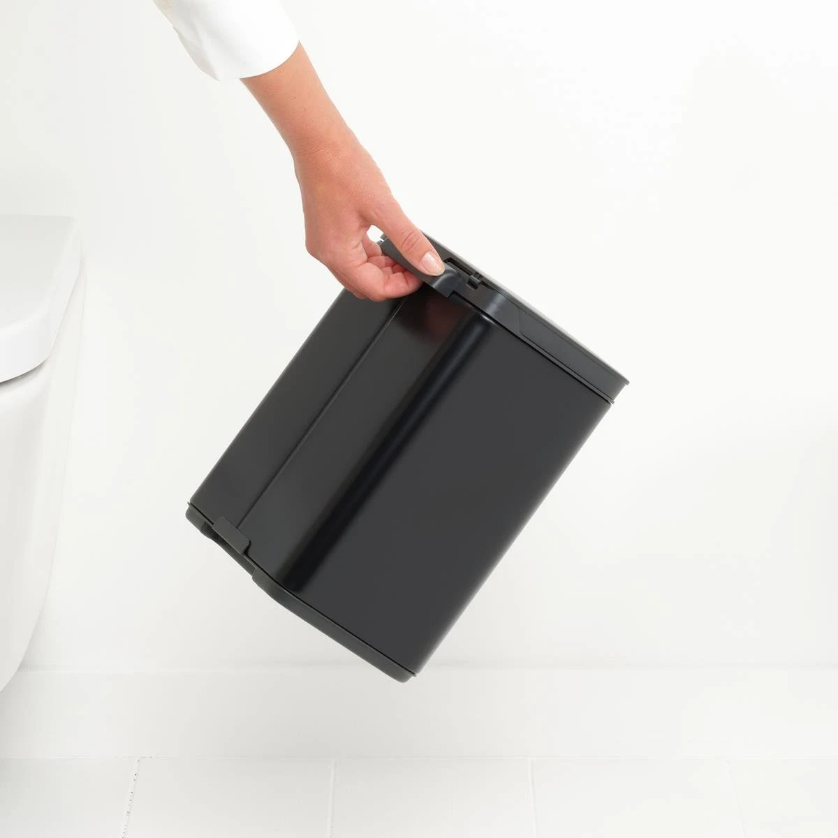 Brabantia Bo Afvalemmer 4 L - Matt Black 6 Brabantia Bo Afvalemmer 4 L - Matt Black - Afbeelding 4