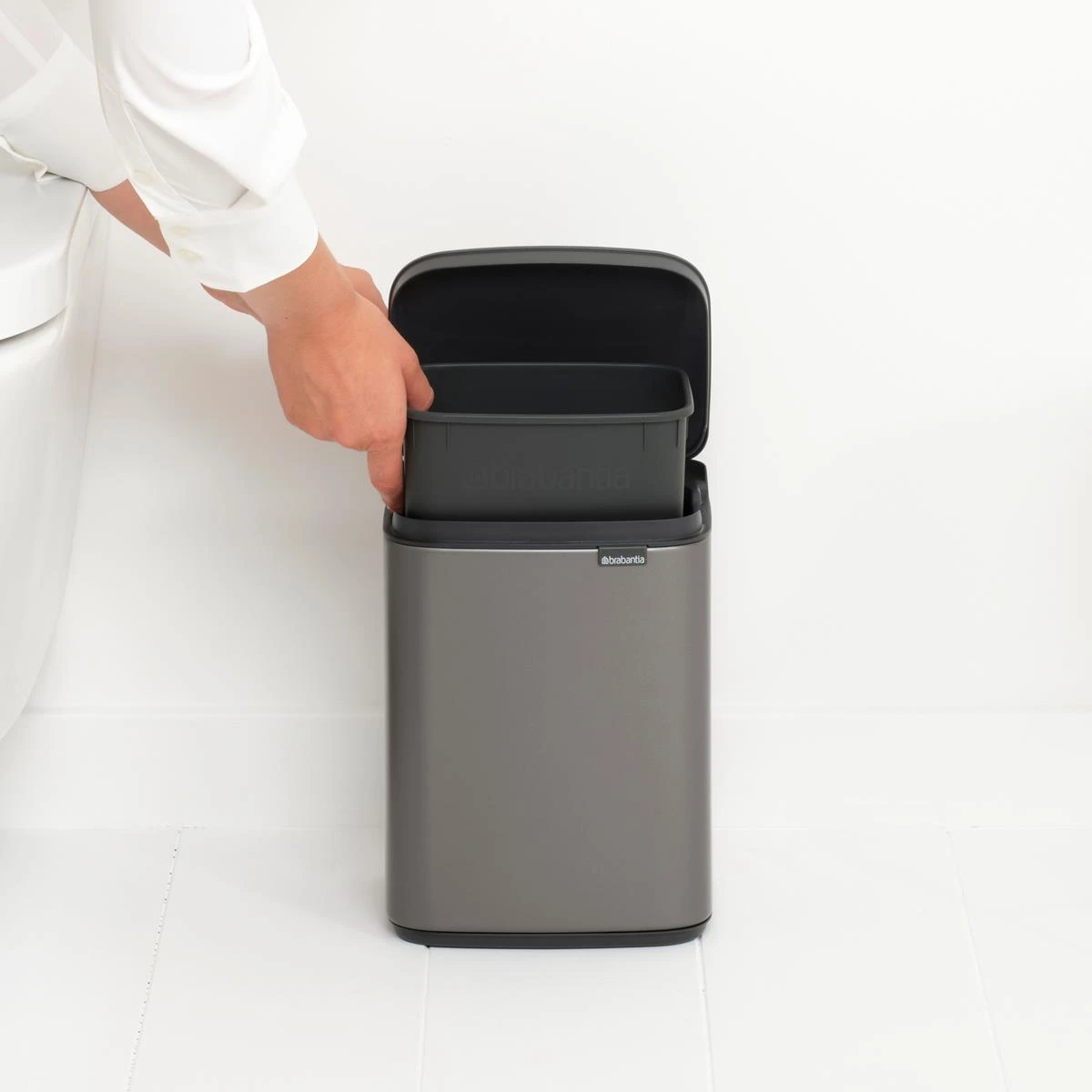 Brabantia Bo Afvalemmer 4 L - Platinum 7 Brabantia Bo Afvalemmer 4 L - Platinum - Afbeelding 5